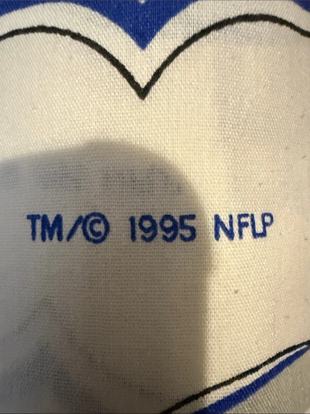Vintage’95 NFL Helmet Print Throw Blanket - White Multi